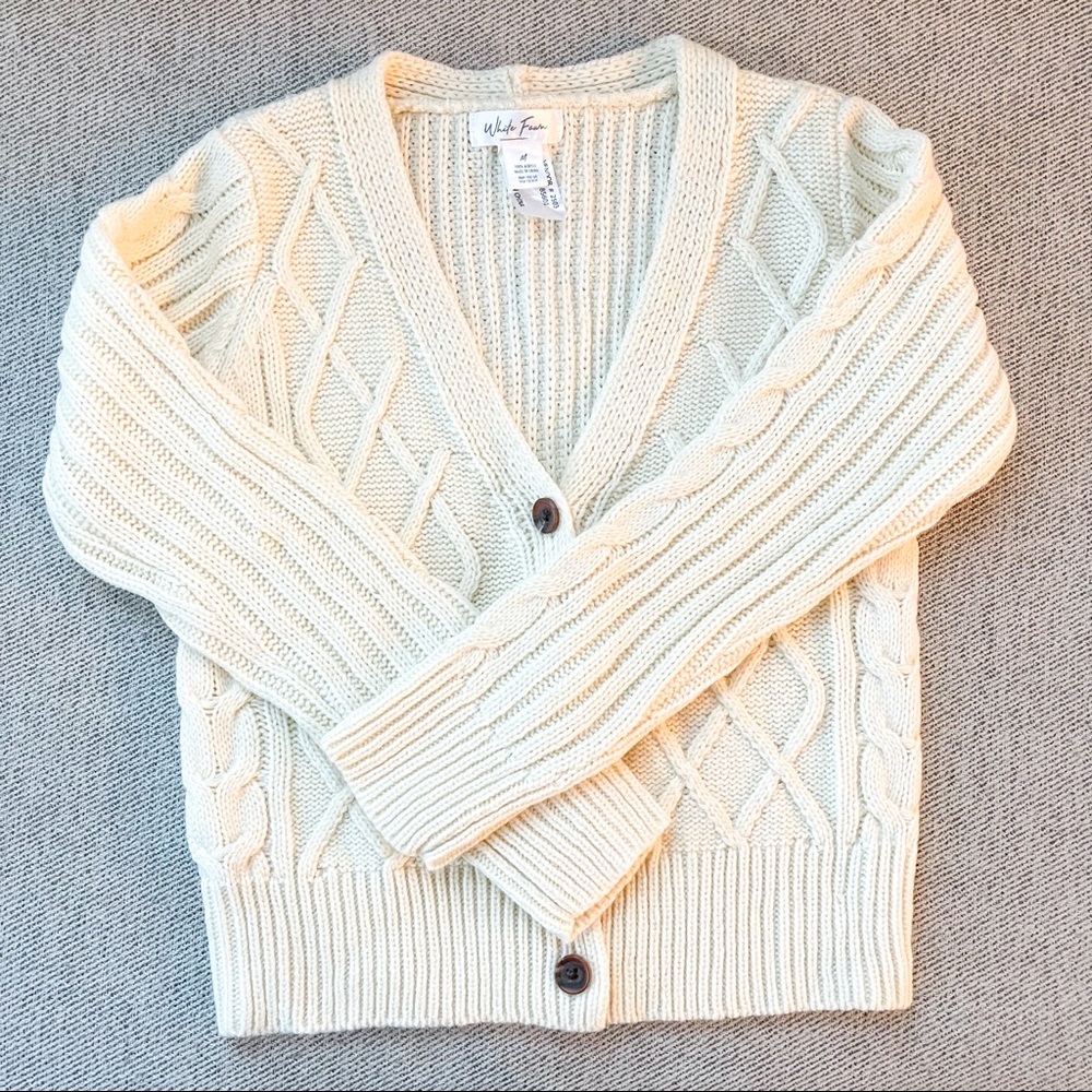 NWOT White Fawn Cream Cardigan Size M - Picture 1 of 5